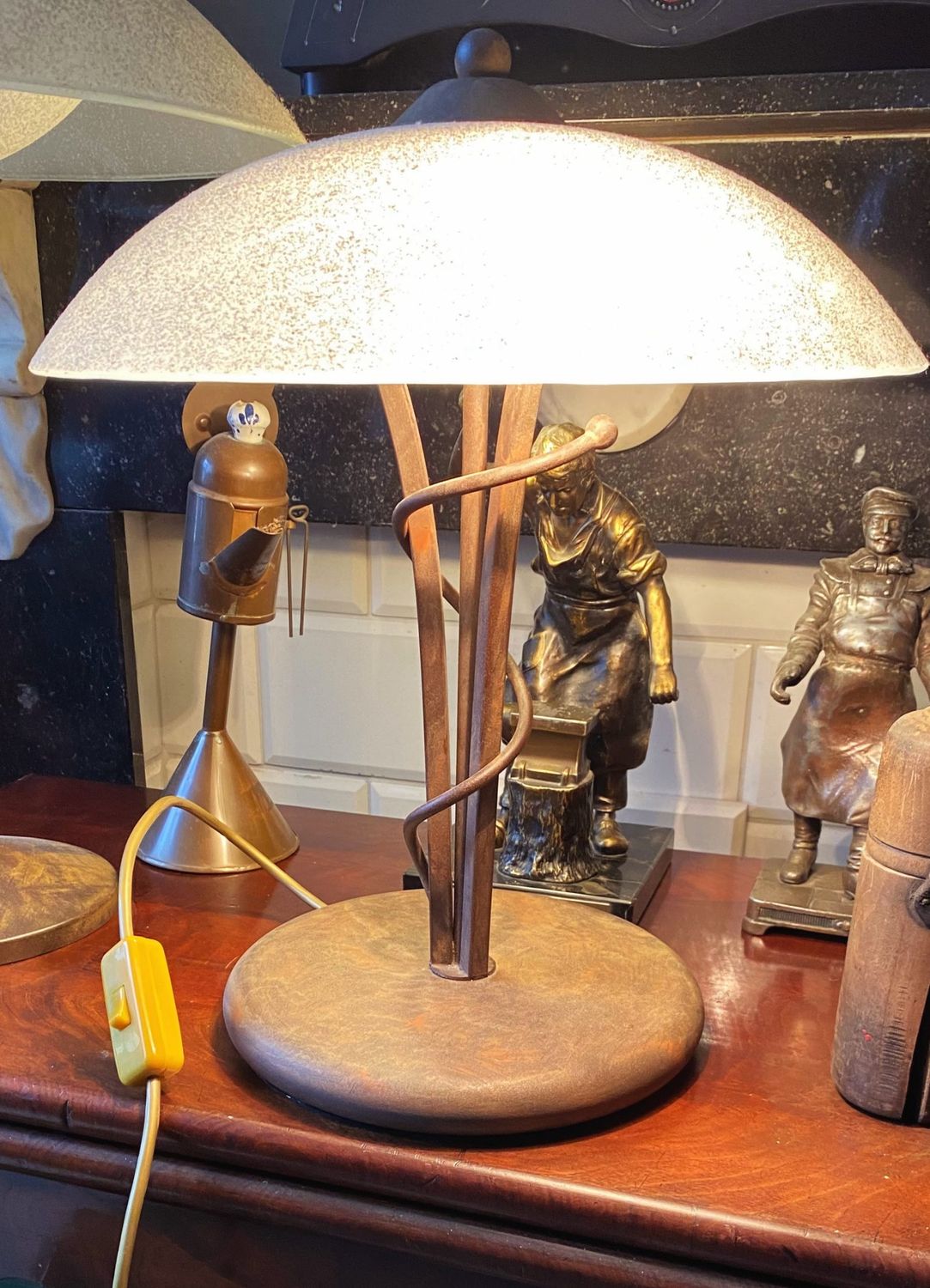 Stijlvolle Italiaanse vintage design tafellamp DEA illuminazione Stijlvolle Italiaanse vintage design tafellamp DEA illuminazione