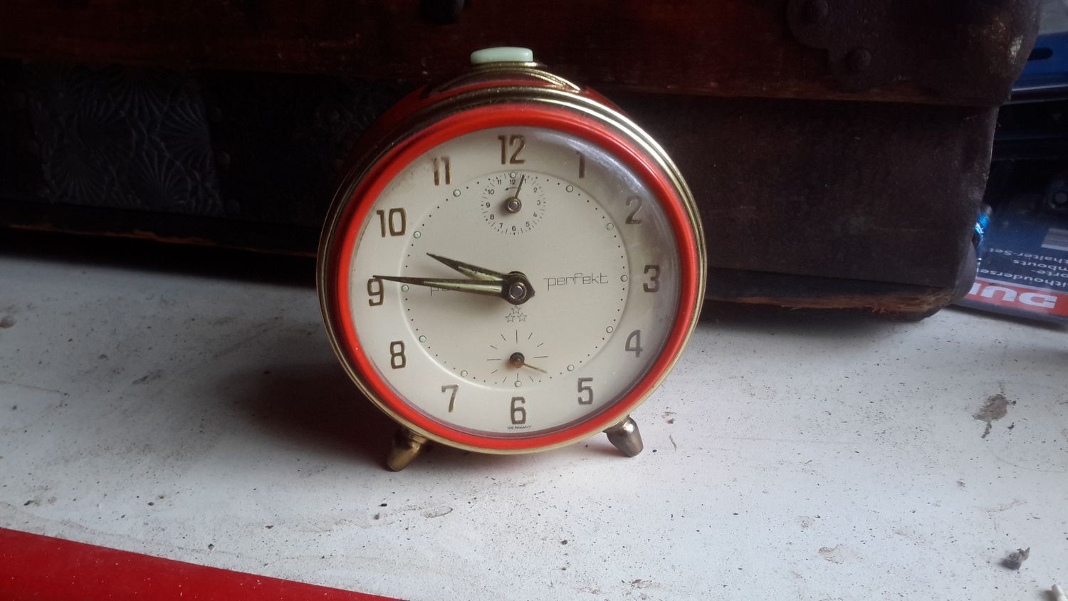 Decoratieve Oranjerode wekker