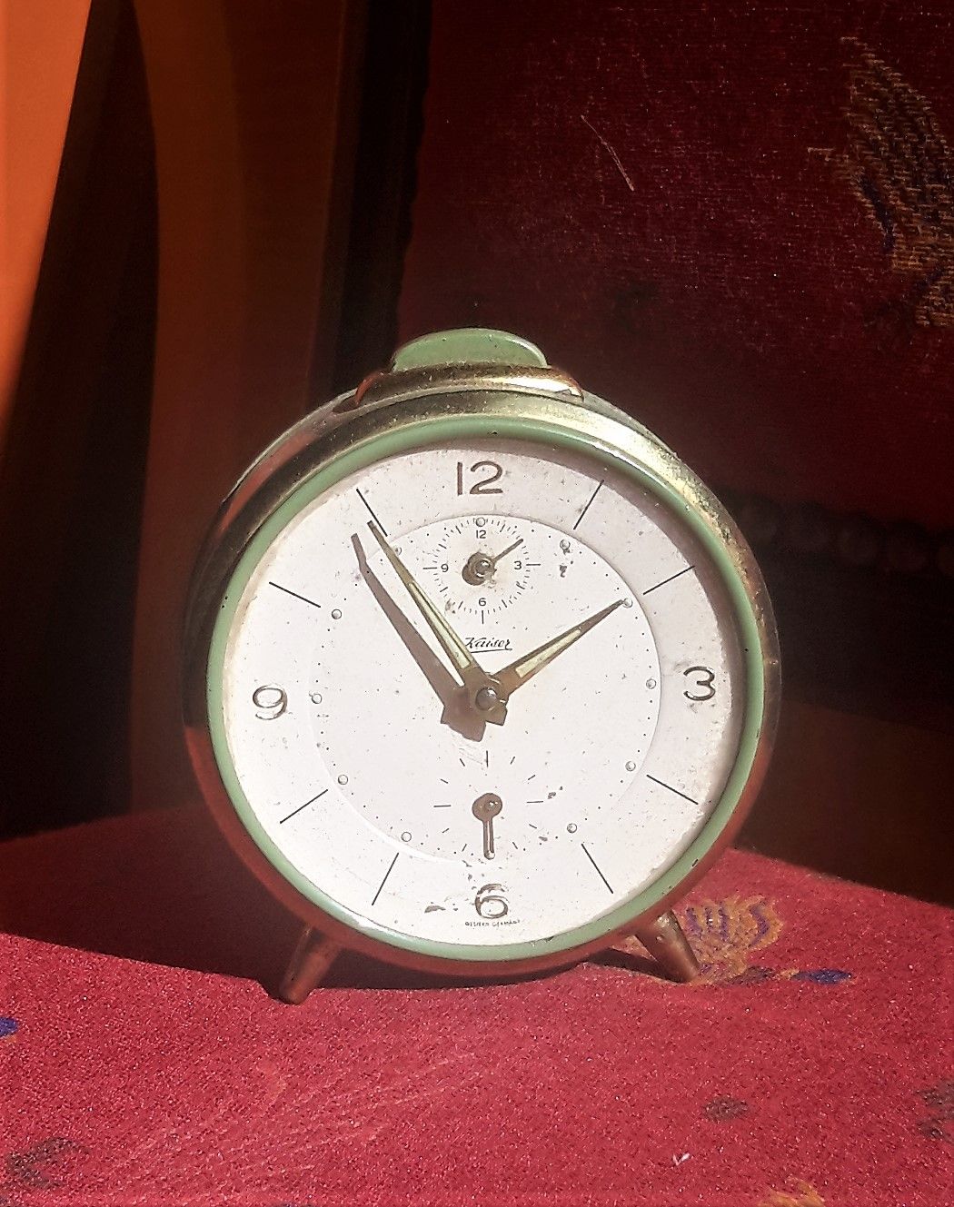 Decoratieve Lichtgroene Wekker merk Kaiser