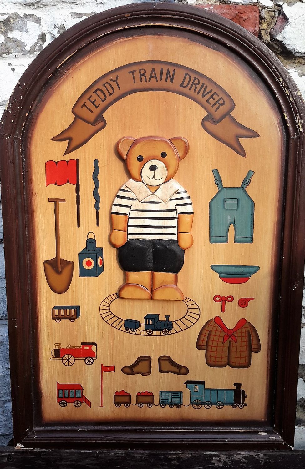 Teddy Train Driver – Vintage Houten Wandbord 3D Teddy Train Driver – Vintage Houten Wandbord 3D