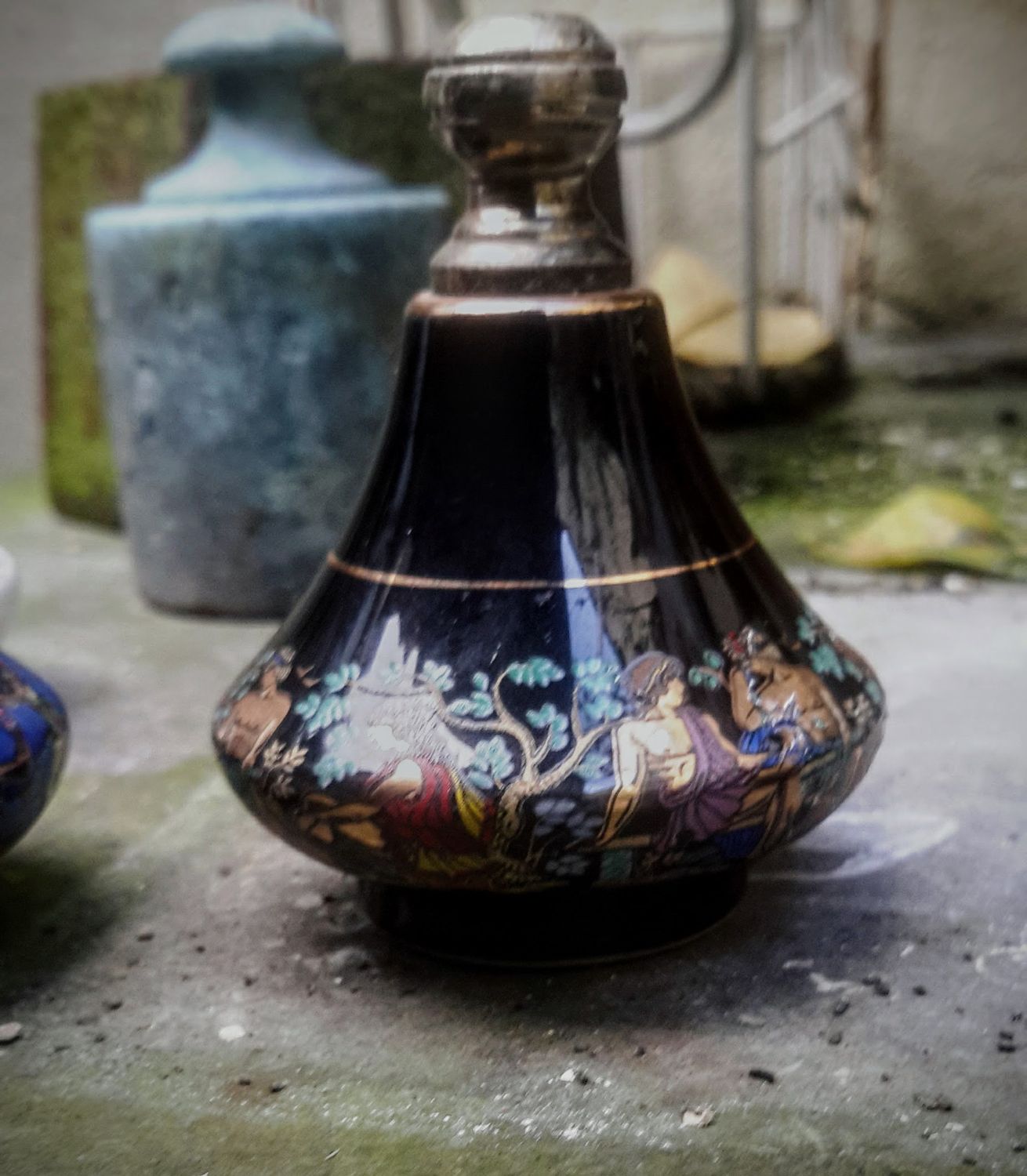 Oosters geïnspireerd parfumflesje keramiek Zwart