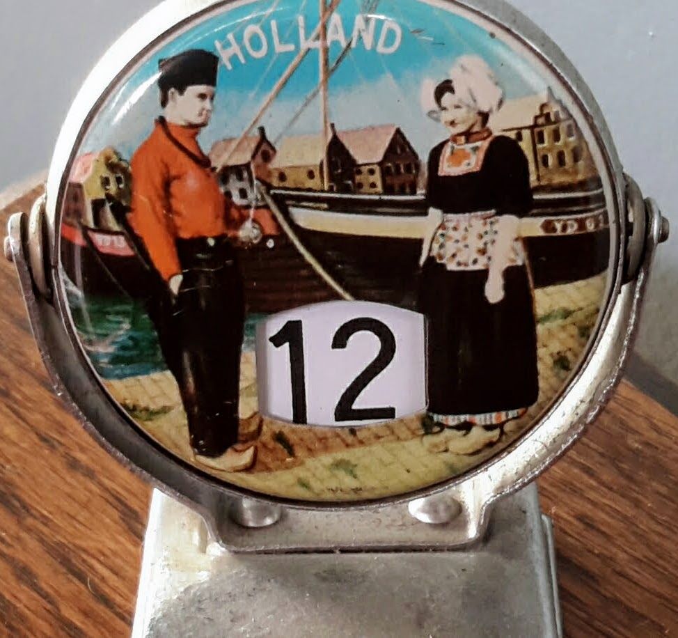 Schattige vintage draaikalender Holland