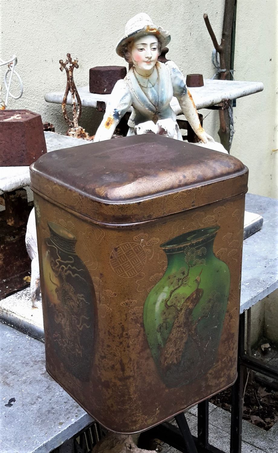 Oud Oosters winkelblik met Japanse voorstellingen