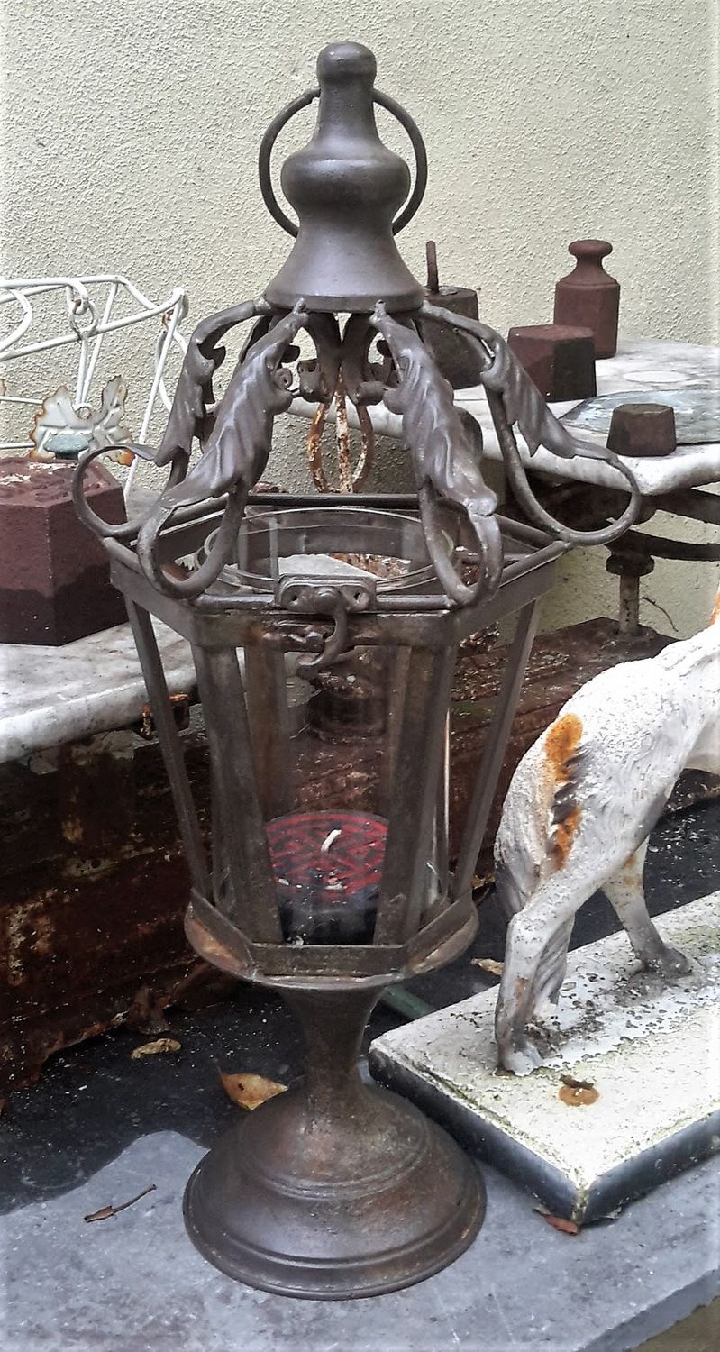 Unieke decoratieve windlicht lantaarn van zink met barok ornamenten