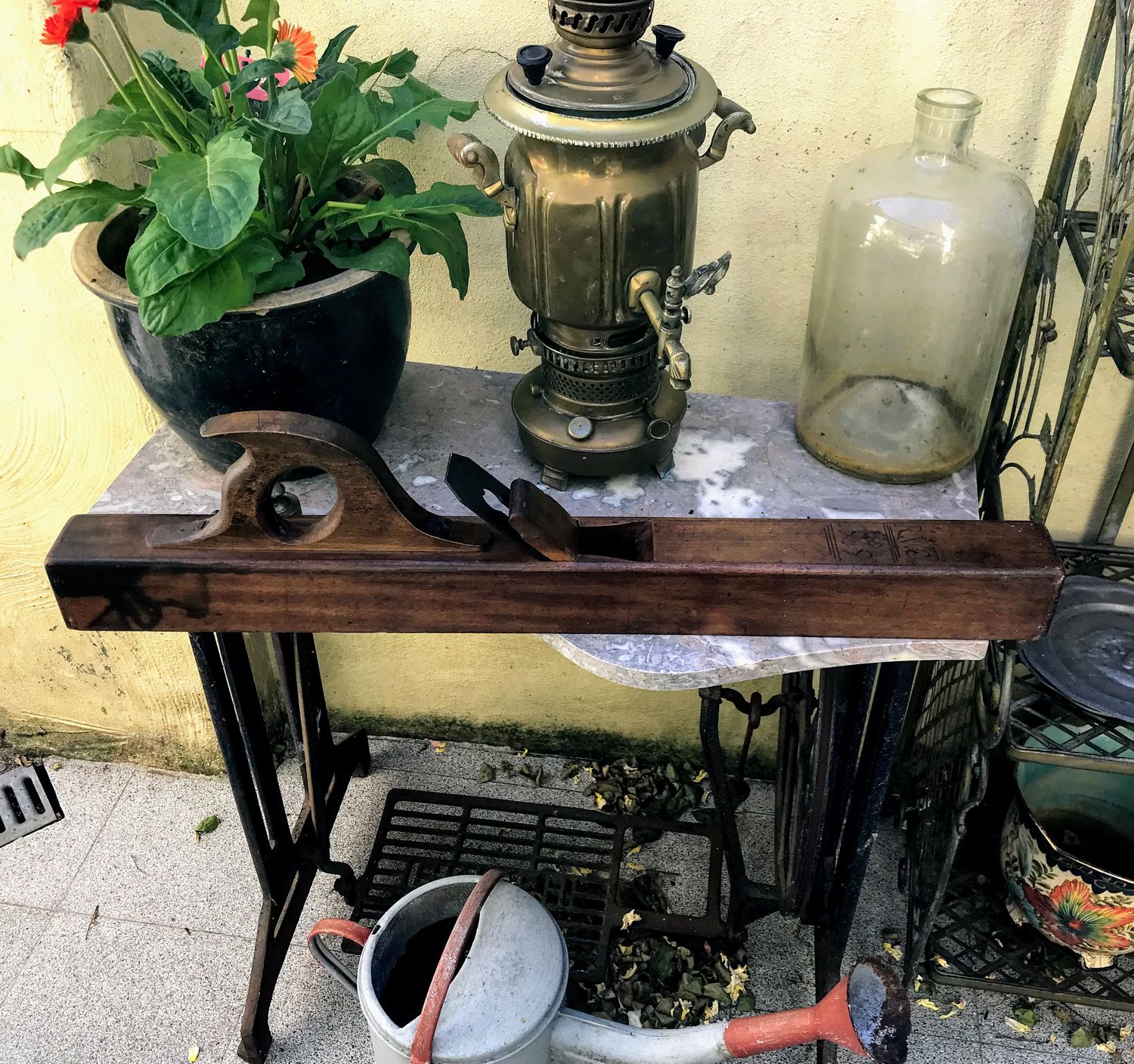 Antieke houten blokschaaf Peugeot Frères uit 1919 Antieke houten blokschaaf Peugeot Frères uit 1919