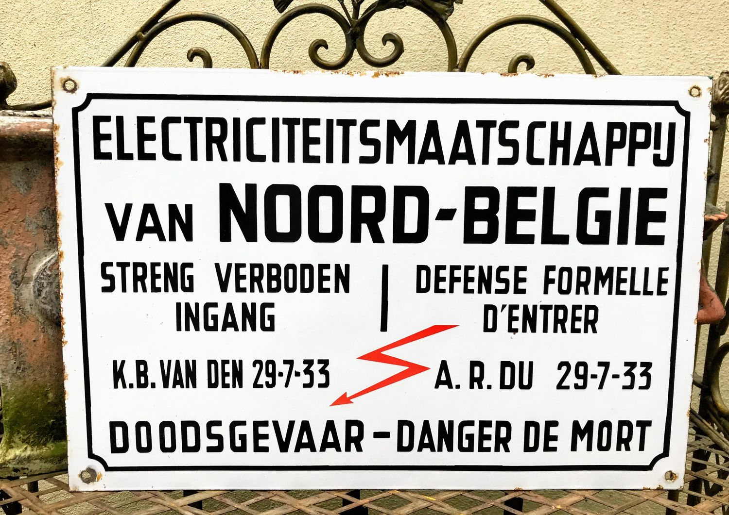 Emaillen bord Electriciteitsmaatschappij - Noord-België