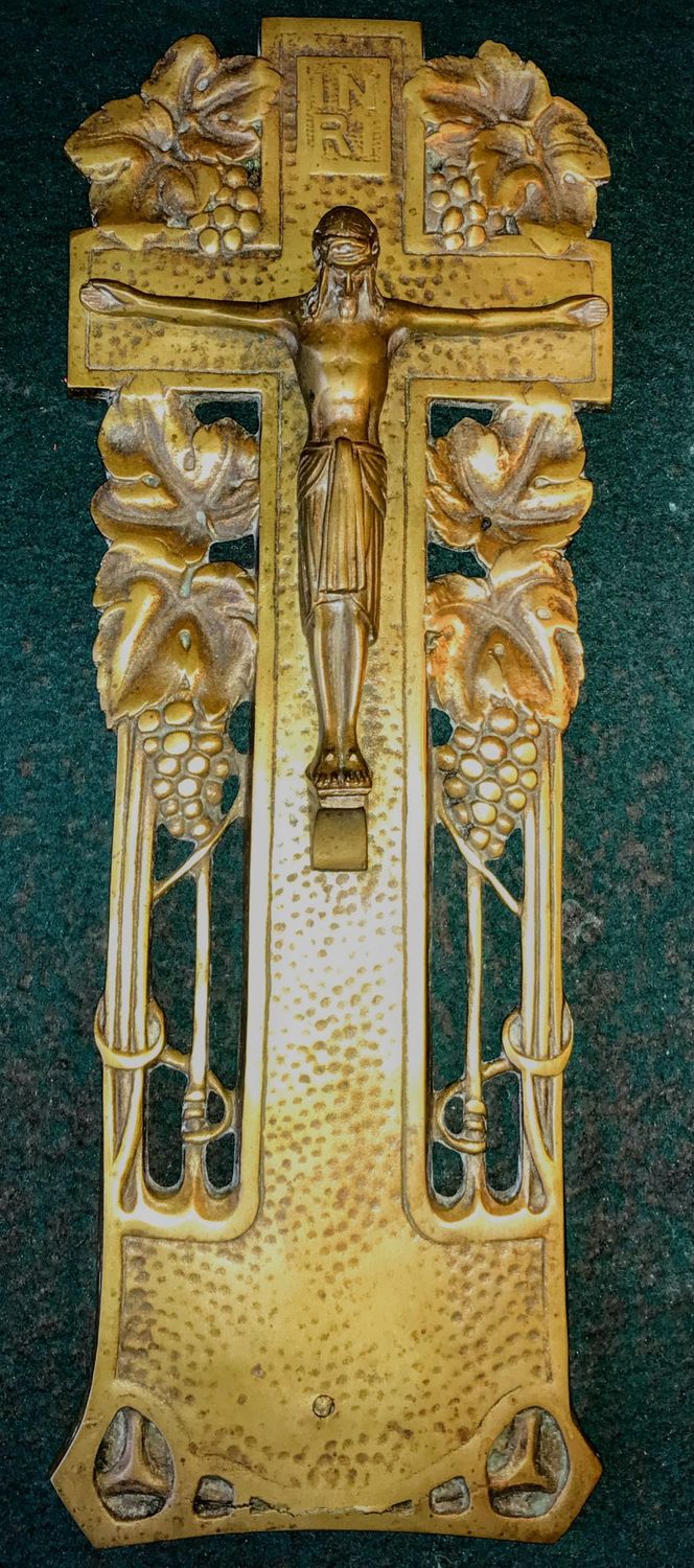 Authentiek Art Deco messing crucifix met prachtige decoratieve elementen