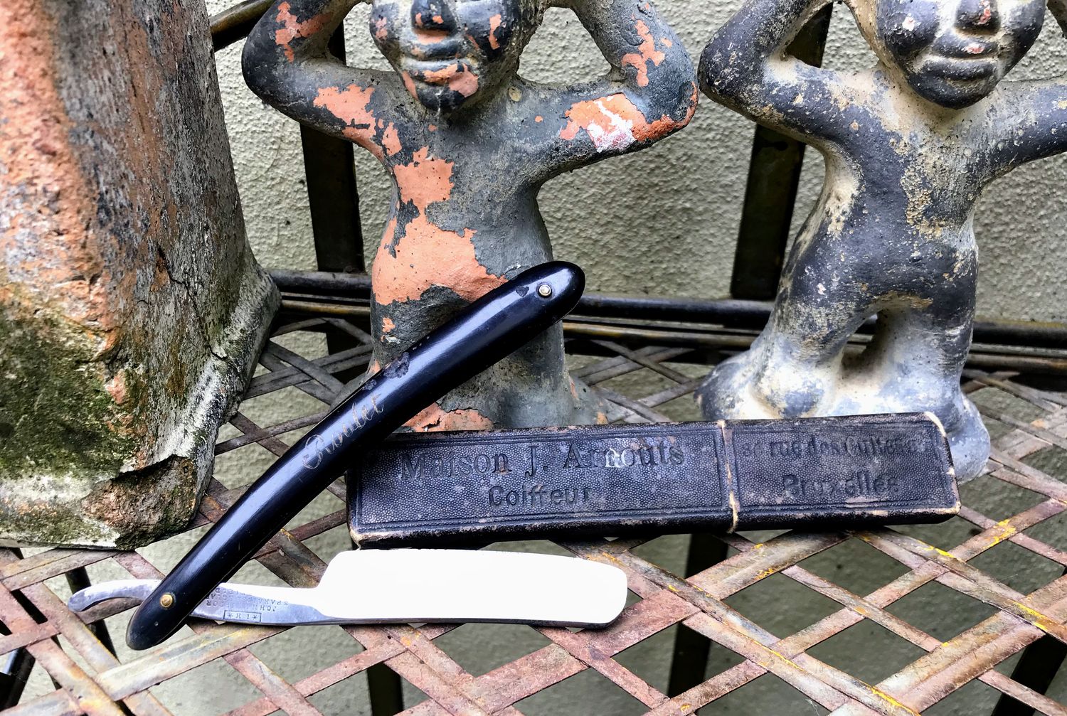 Antiek Engels scheermes Made for the Army *I. H* John Heiffor Sheffield