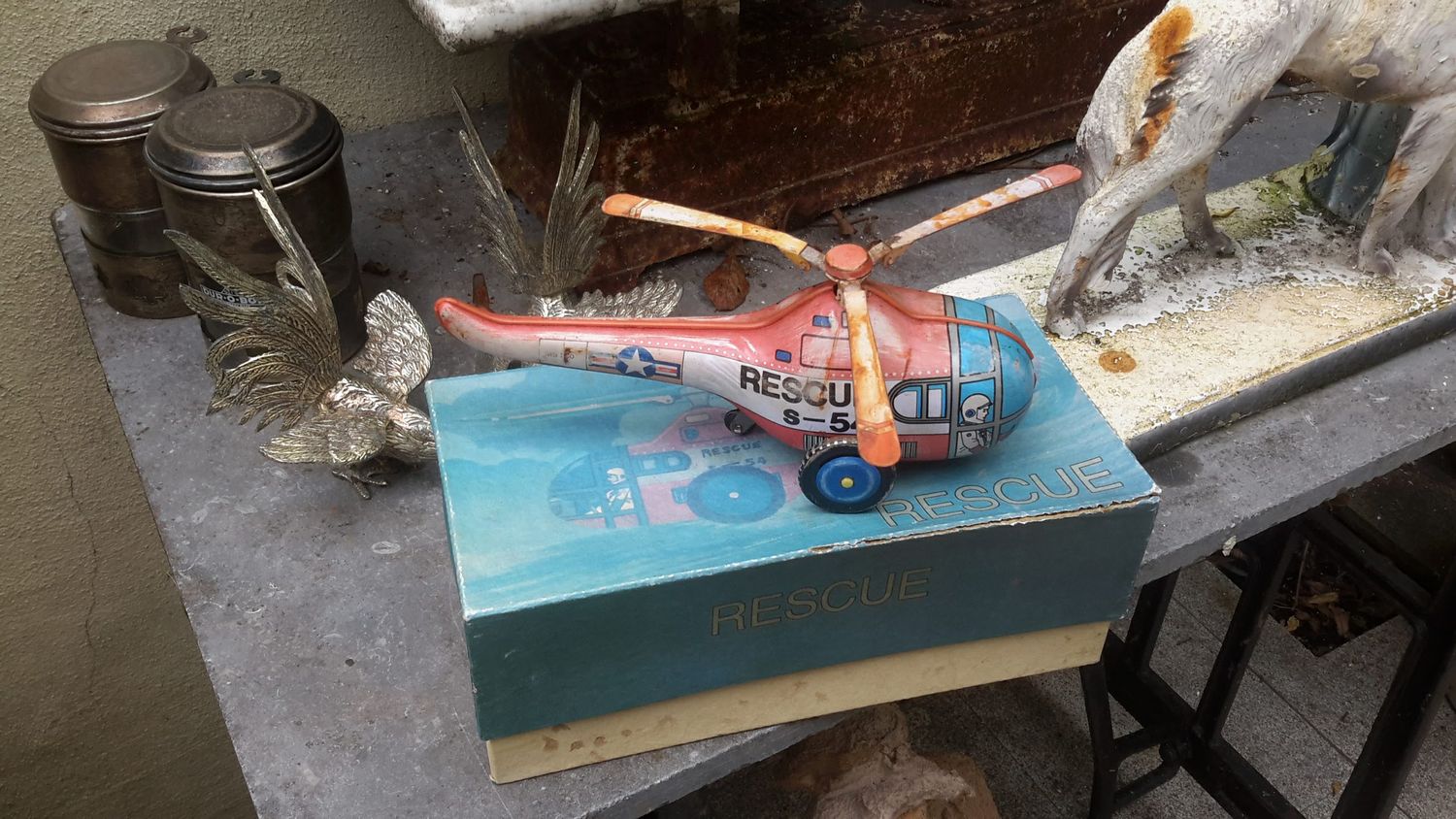 Vintage Tin Toys " Helicopter rescue S-54 " nr 388 in originele doos met sleuteltje