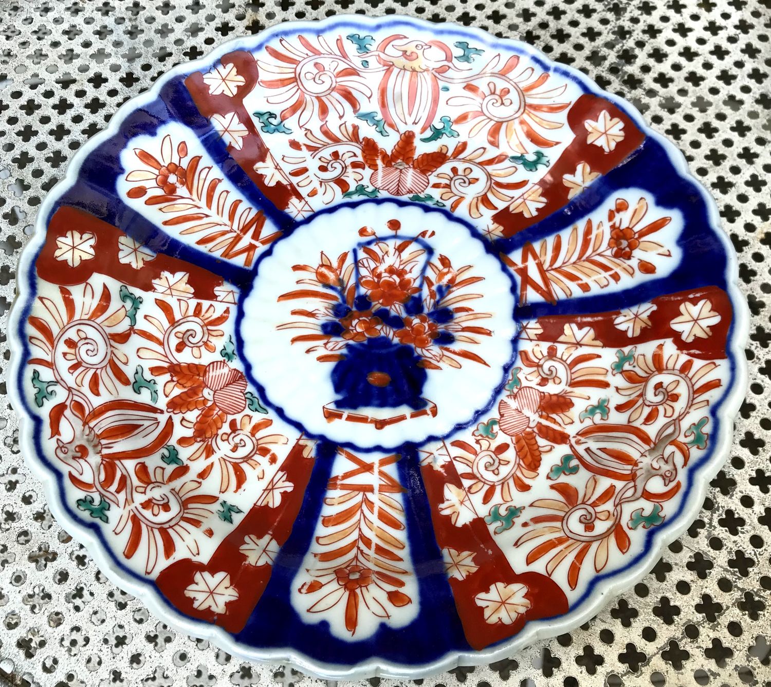 Antiek Imari porseleinen bord midden 20ste E Japan