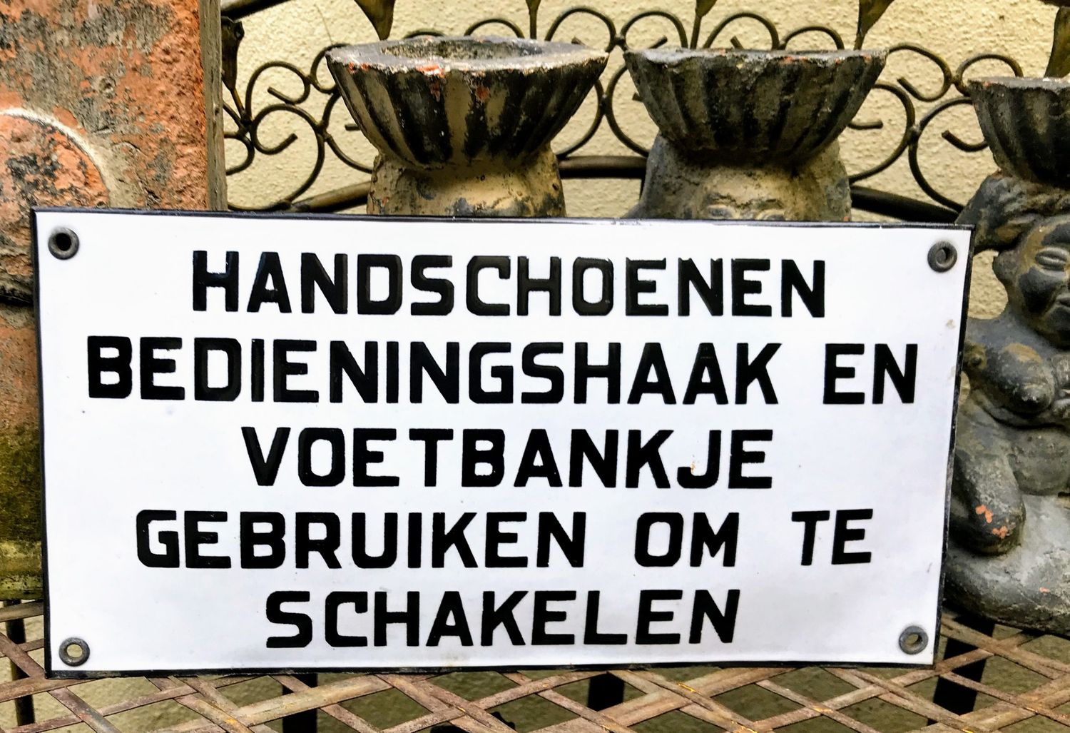 Emaille bolvormig veiligheidsbordje