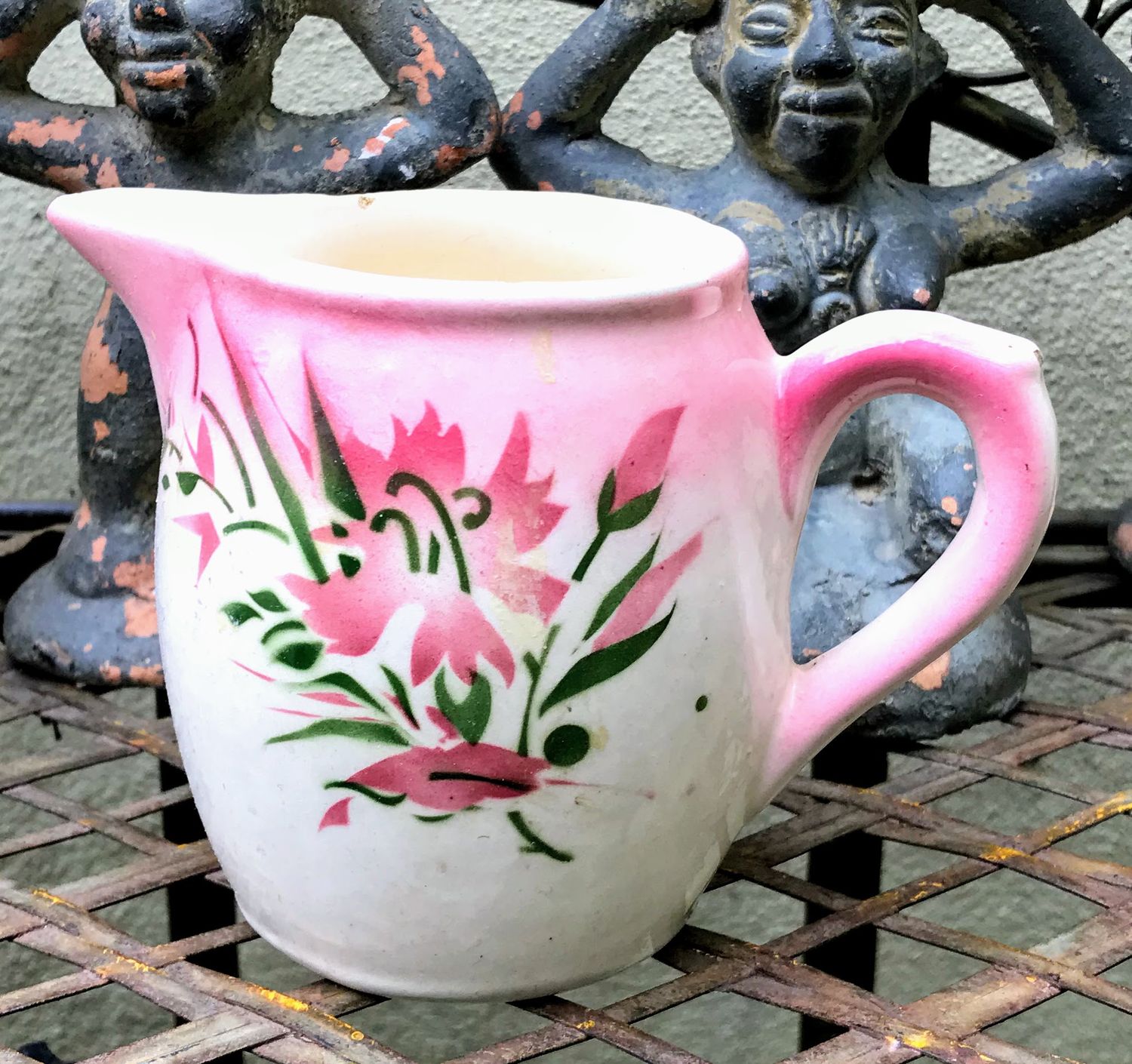 Superschattig vintage roze melkkannetje, jaren 30