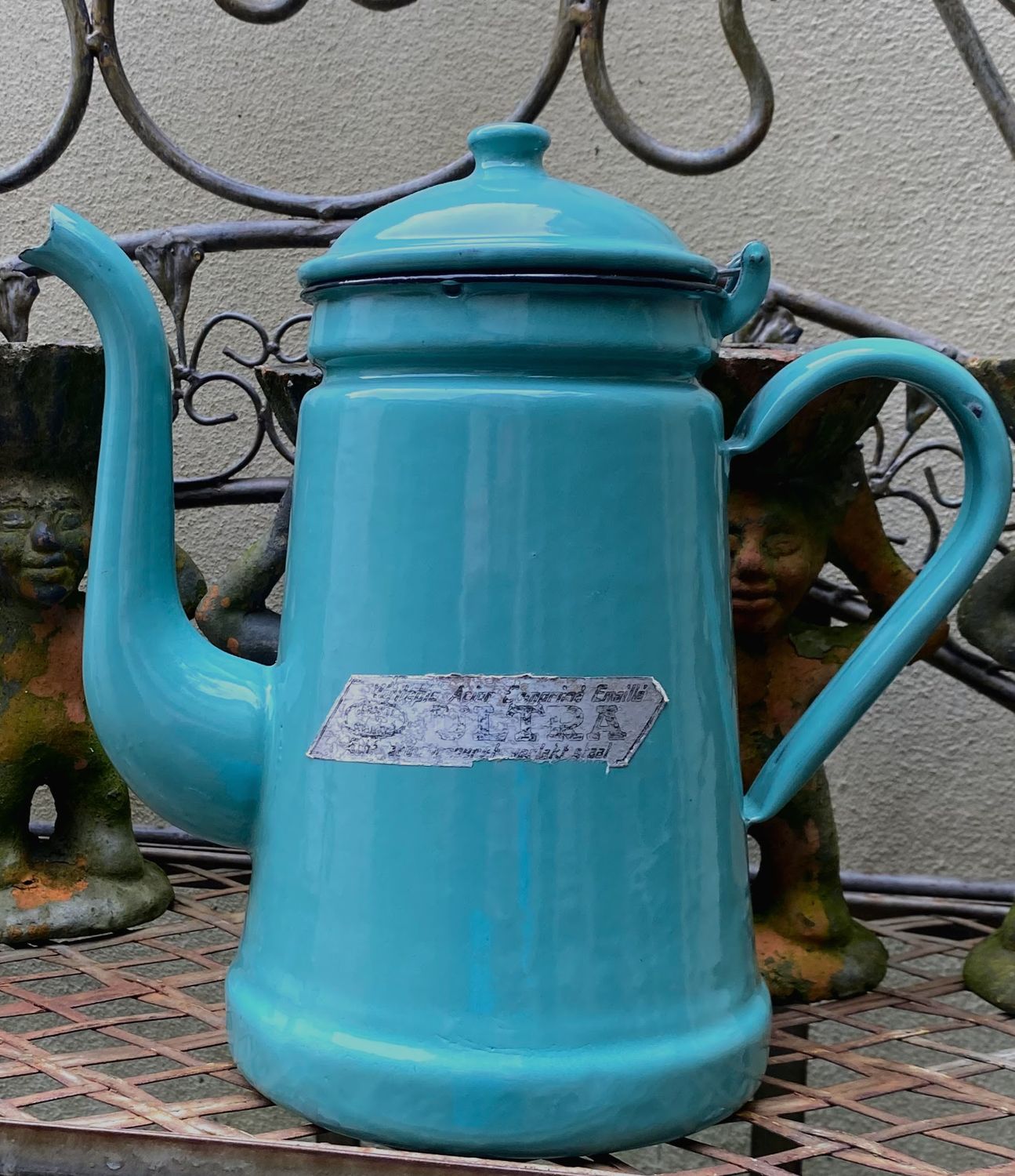 Oude brocante blauwgroene emaille koffiekan, theepot merk Ultra