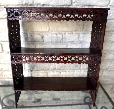 Decoratief Houtsnijwerk & Ornamenten