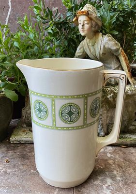 Vintage Art Deco style Lampetkan van porselein- en aardewerkfabriek Ludwig Wessel, Bonn Poppelsdorf ca. eind 19de eeuw