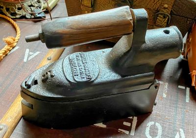 Historisch gebruiksmateriaal in metaal