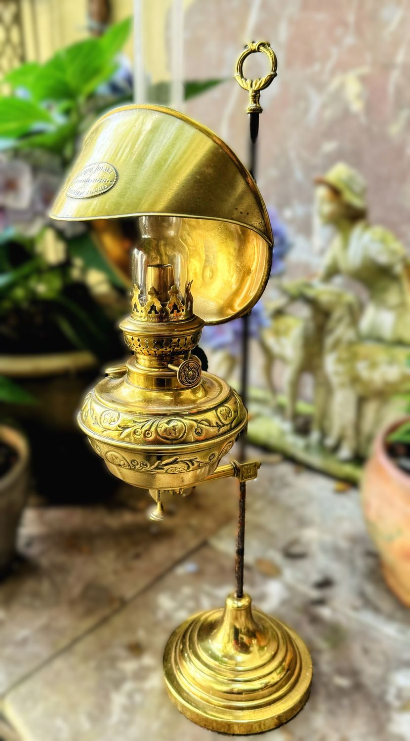 Antieke Lampe Idéale – Authentieke Studentenlamp - Flameng & Co, Brussel (ca. 1900)