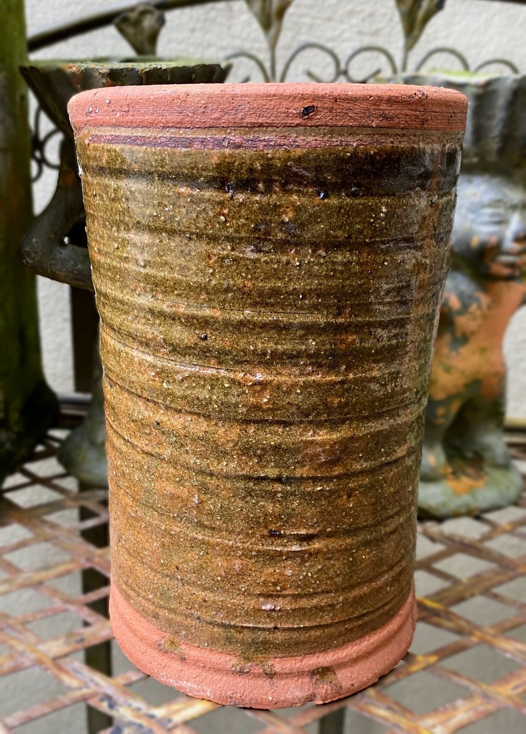 ​Vintage keramieken cilindervaas in geglazuurd groen aardewerk, Duitsland ca. 1970