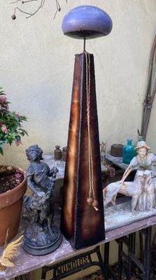 Unieke piramidevormige kaarsenhouder – Gelakt staal, handgemaakt