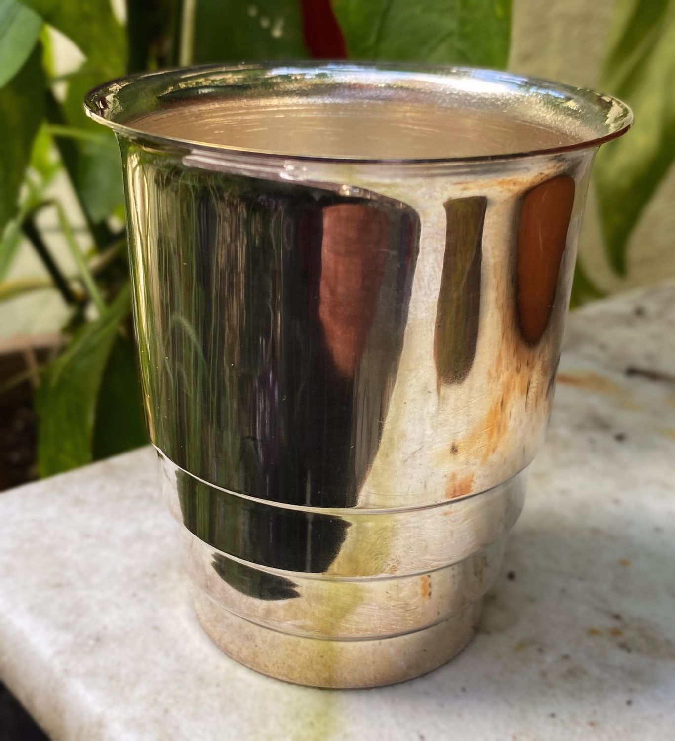 Vintage conische verzilverde drink - of geboortebeker in Art Decostijl gemerkt onderaan 3 - jaren '30