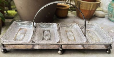 Zeldzame Verzilverde serveerschaal Bruno Wiskemann in Oneida Chippendale stijl – vroege 20e eeuw