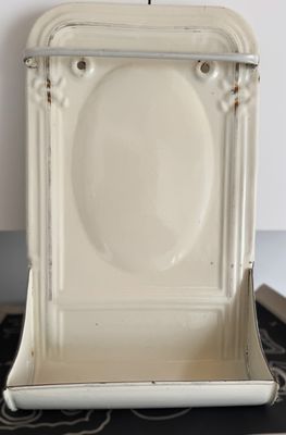 Vintage geëmailleerd lepelrek – ca. 1930–1950