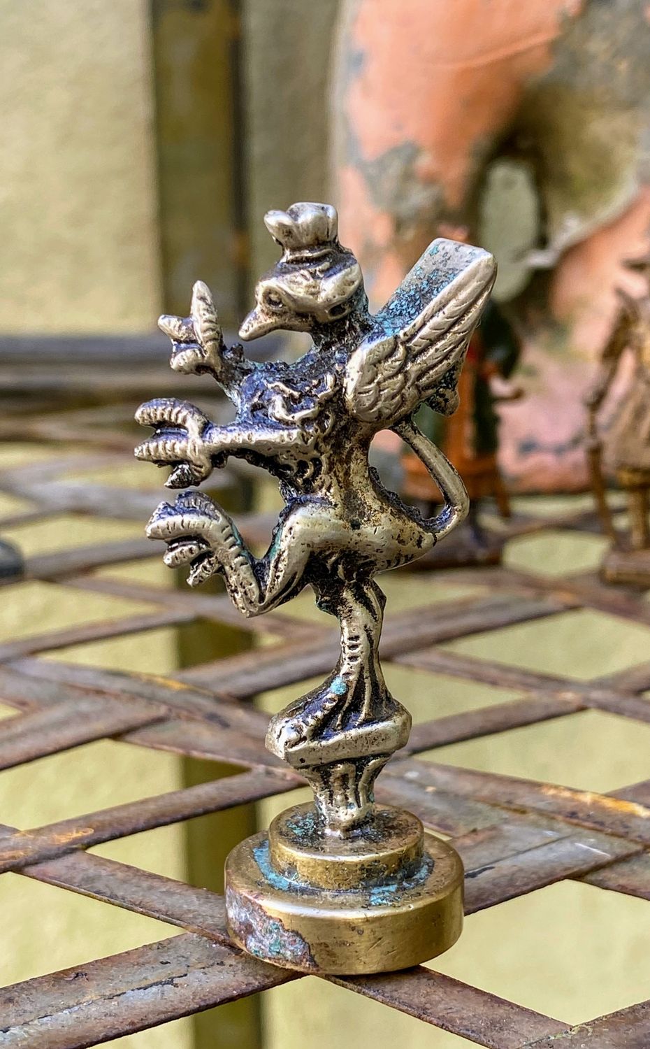 Uniek schaakstuk in de vorm van een griffioen draak – Handgemaakt, vermoedelijk Turks vakmanschap