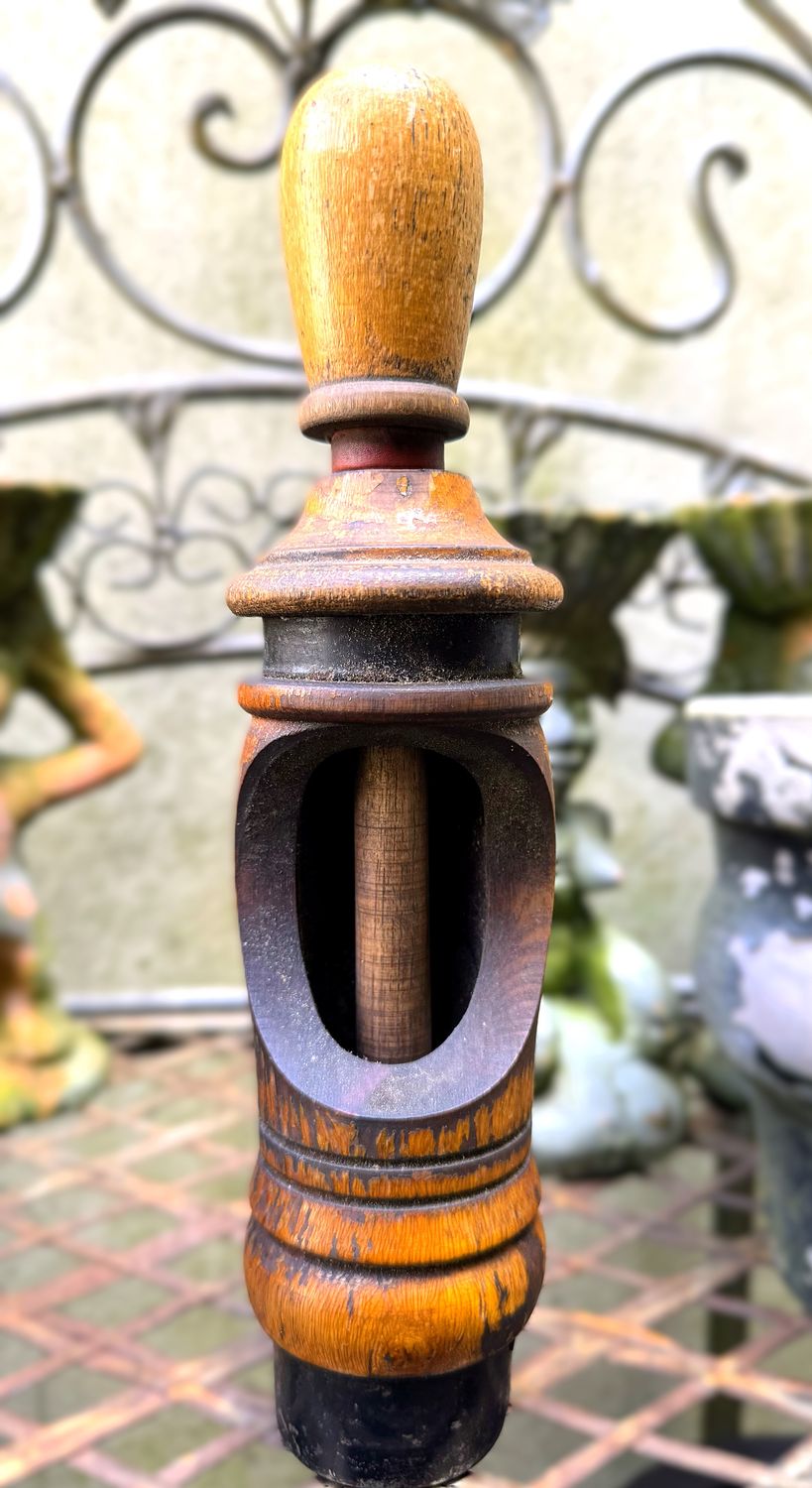 Decoratieve eikenhouten Bouchonneuse – wijnfleskurker, Frankrijk of België ca. midden 20e eeuw