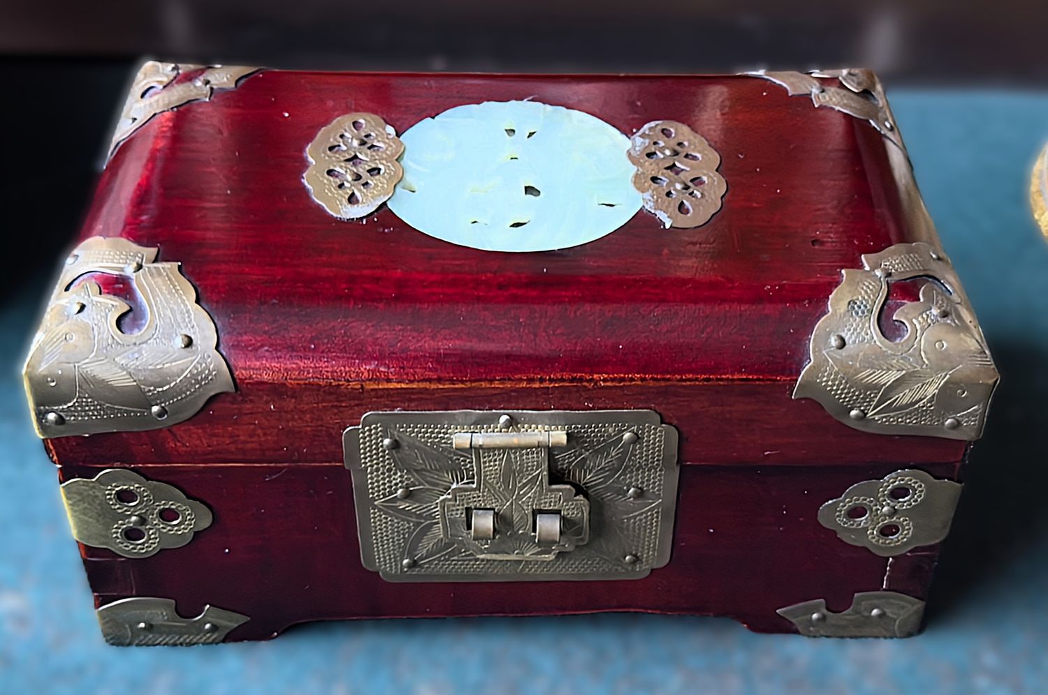 ​Chinees hardhouten sierkistje met jade‑inleg – ca. 1970