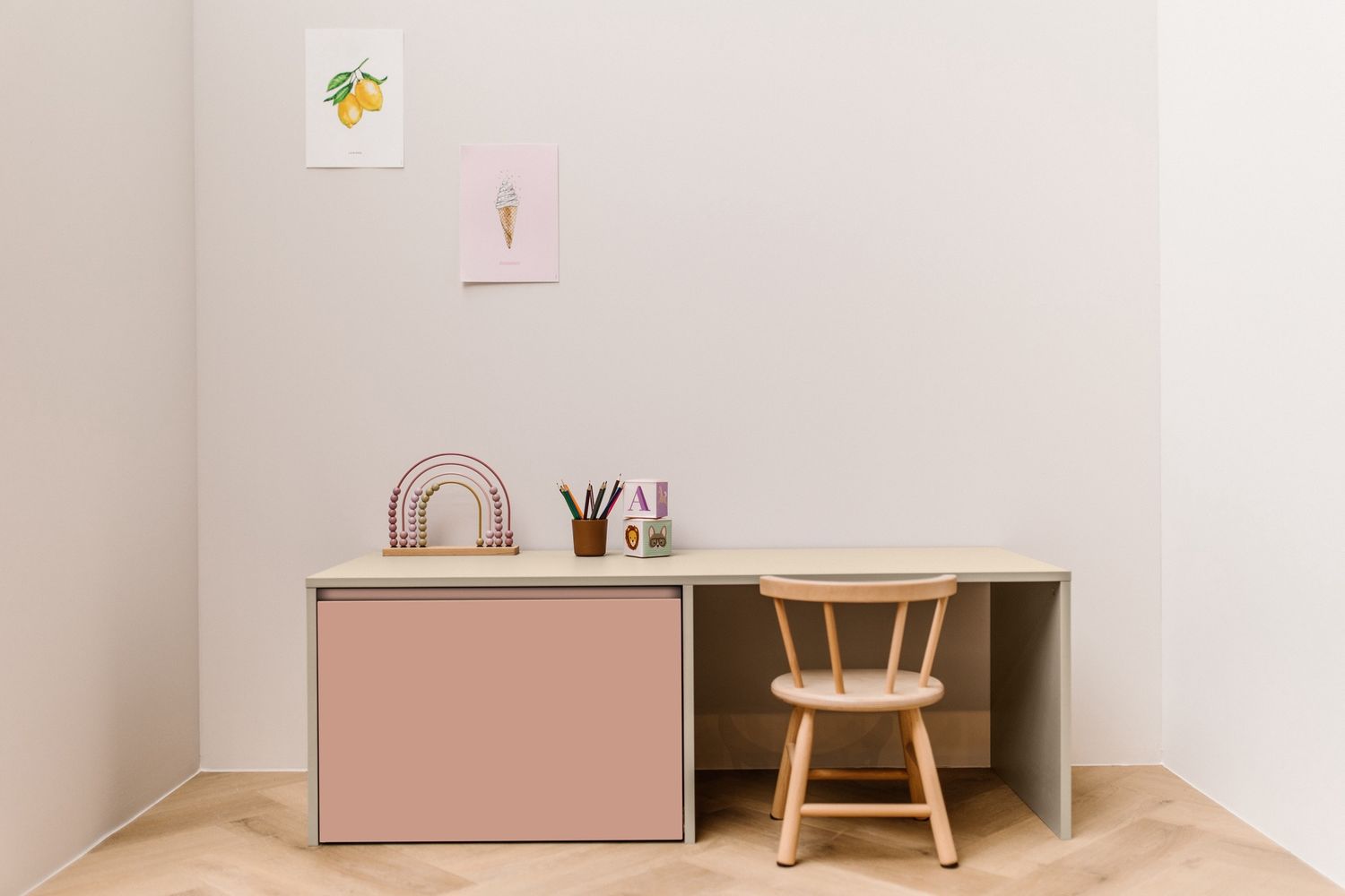 Speeltafel Abrikoos - L135 x D50 x H45