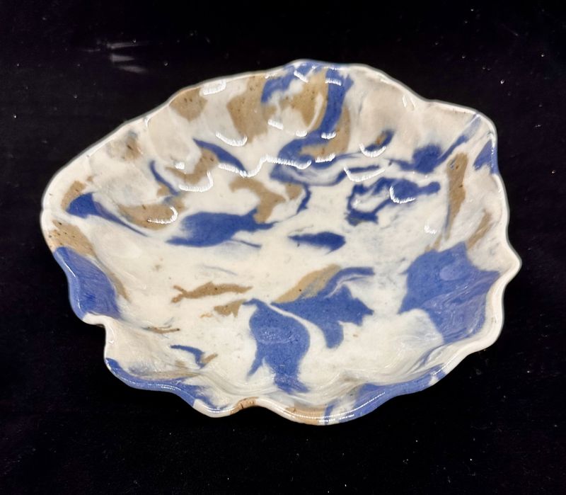 Fluted Dish, Nerikome Blue and Brown, 6 1/2 inch diameter