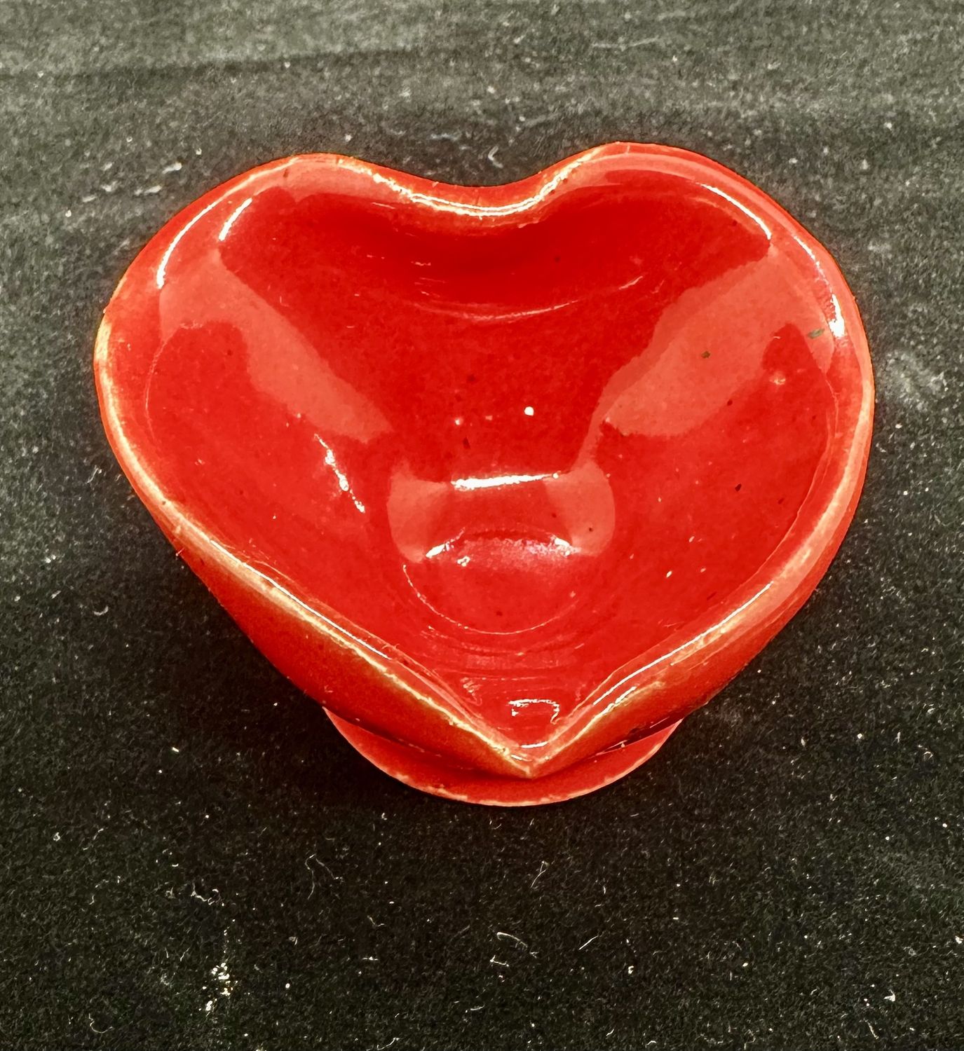 Small heart dish