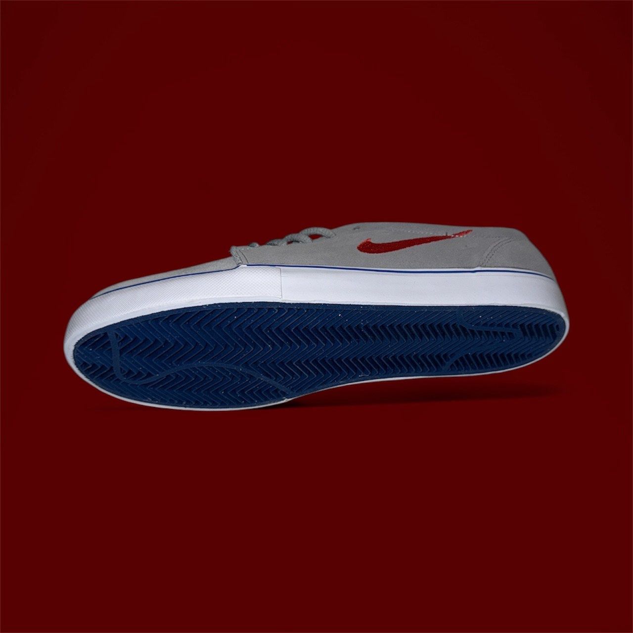 Nike Satire low Canvas