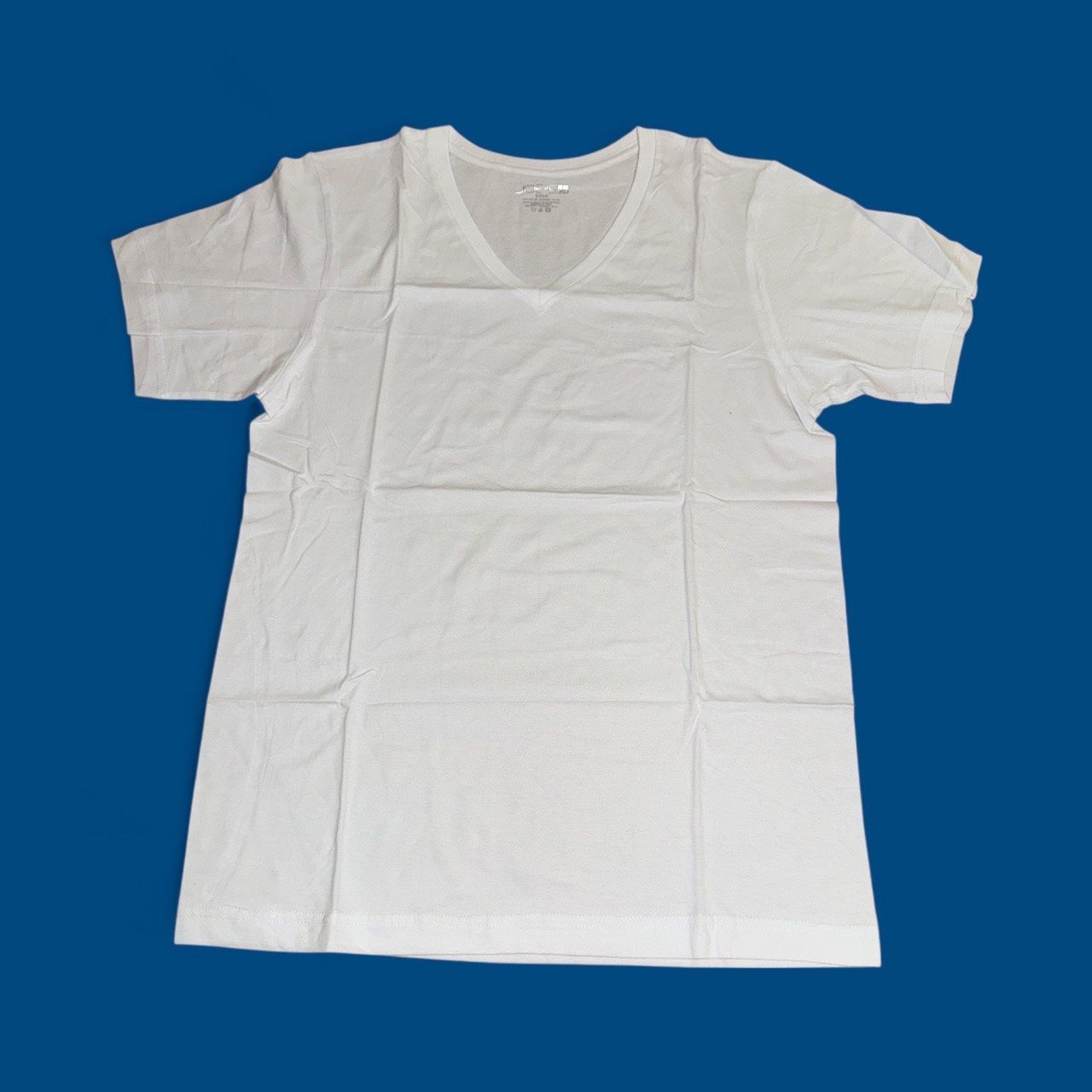 V-NECK JOE'S WHITE TEES