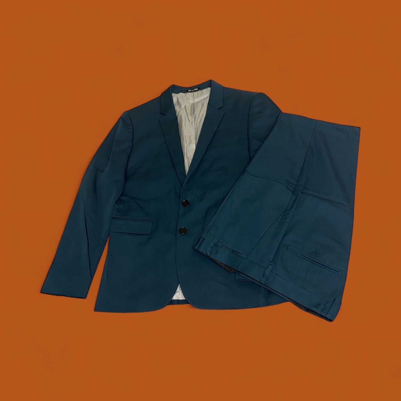 EXPRESS EXTRA SLIM SUITS