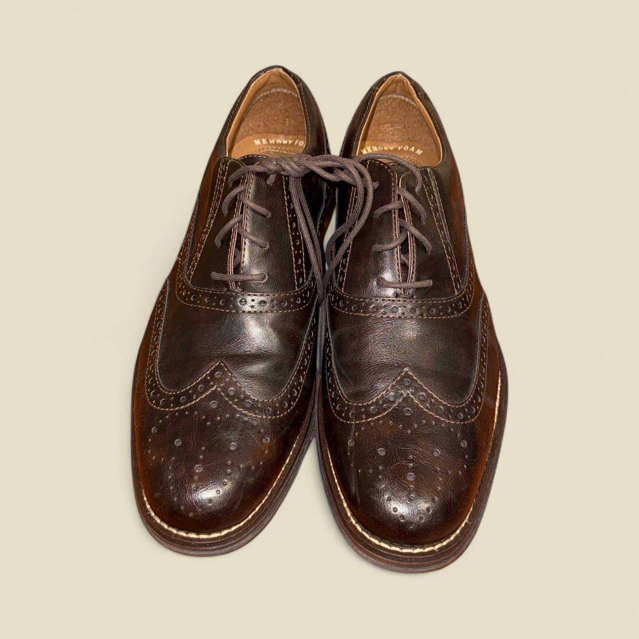 USED DOCKERS SHOES