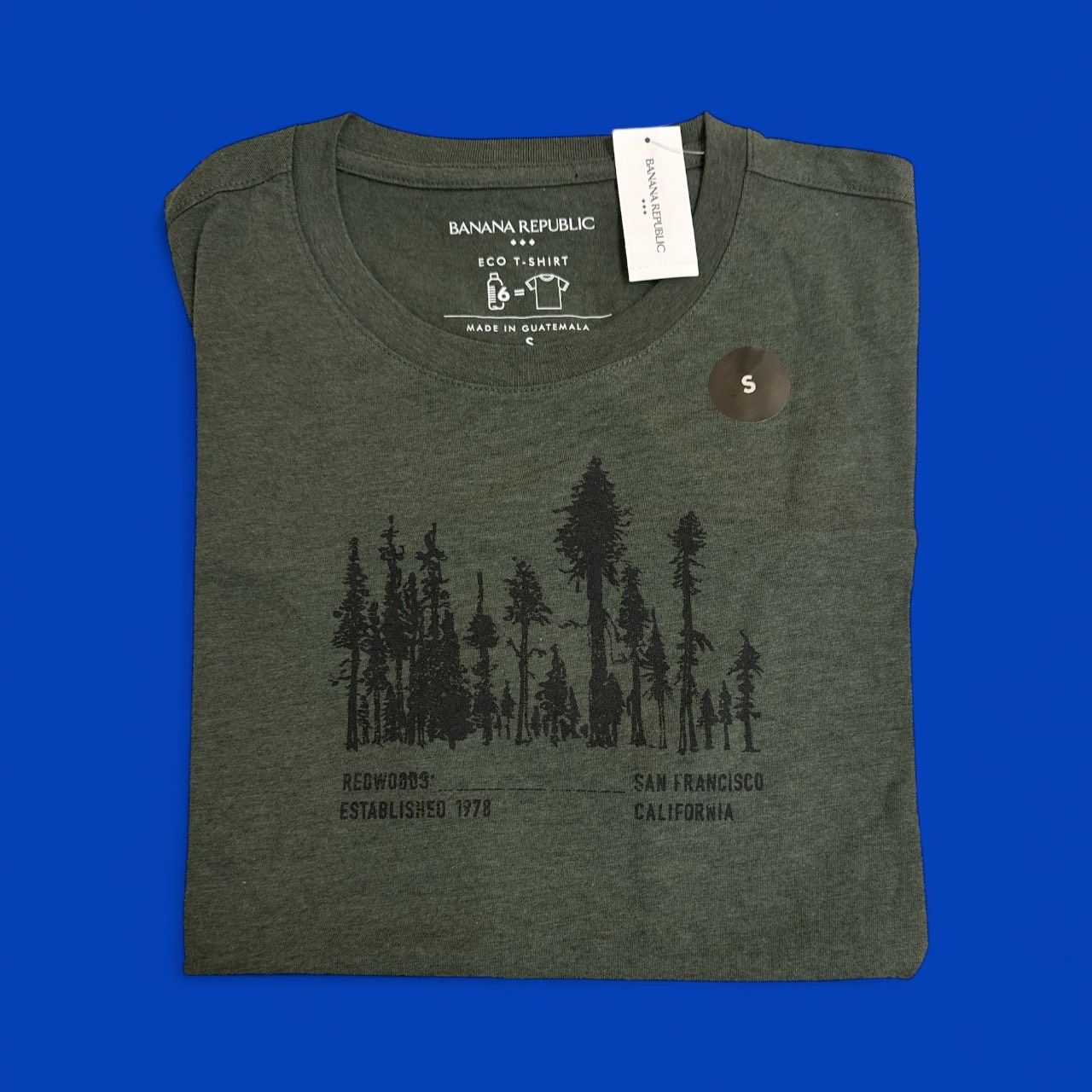 BANANA REPUBLIC MEN'S GRAPHIC TEES