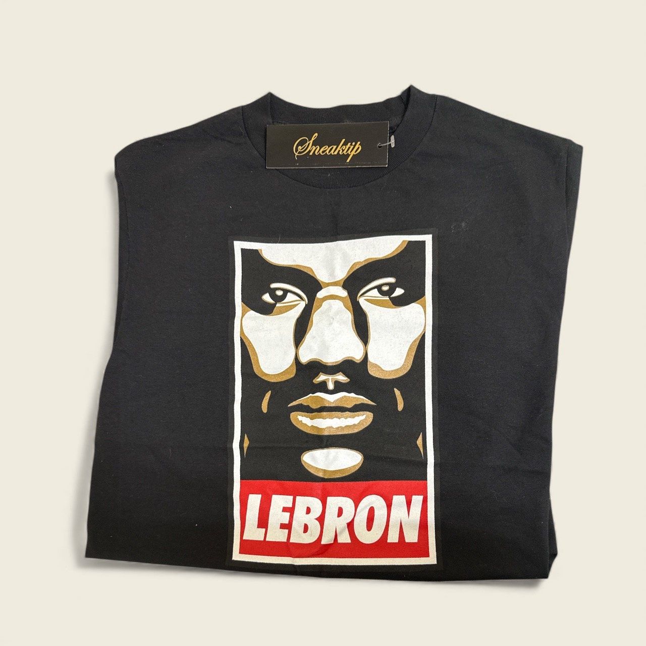 SNEAKTIP LEBRON JAMES GRAPHIC TEES