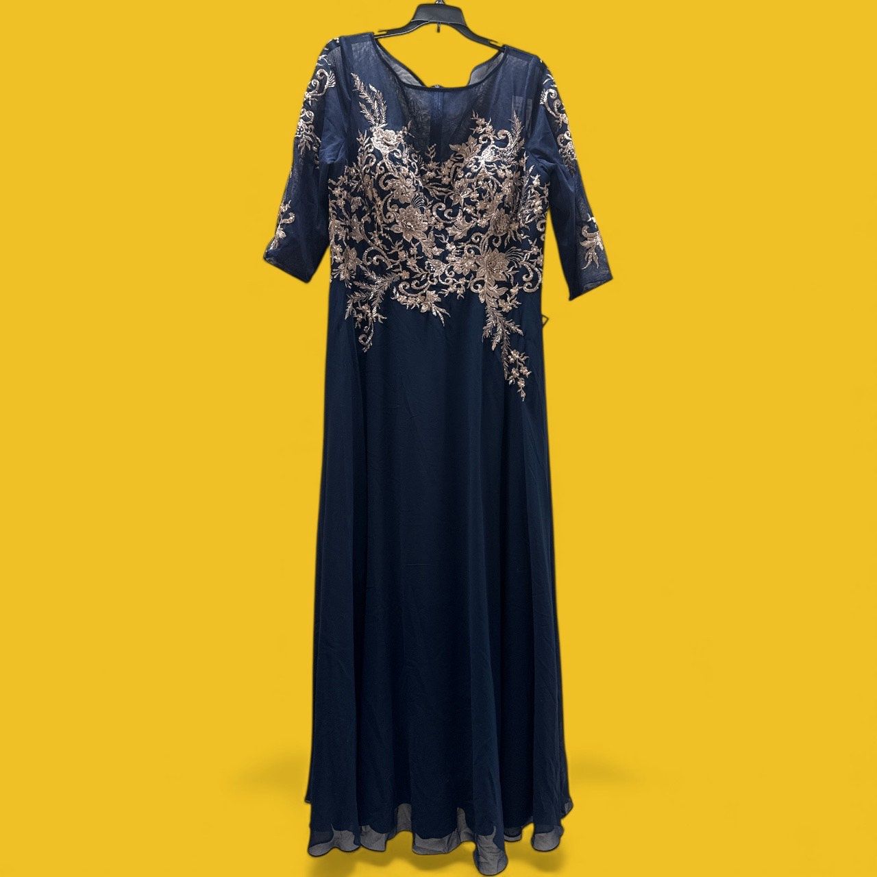 BETSY &amp; ADAM WOMEN'S GOWN DRESS