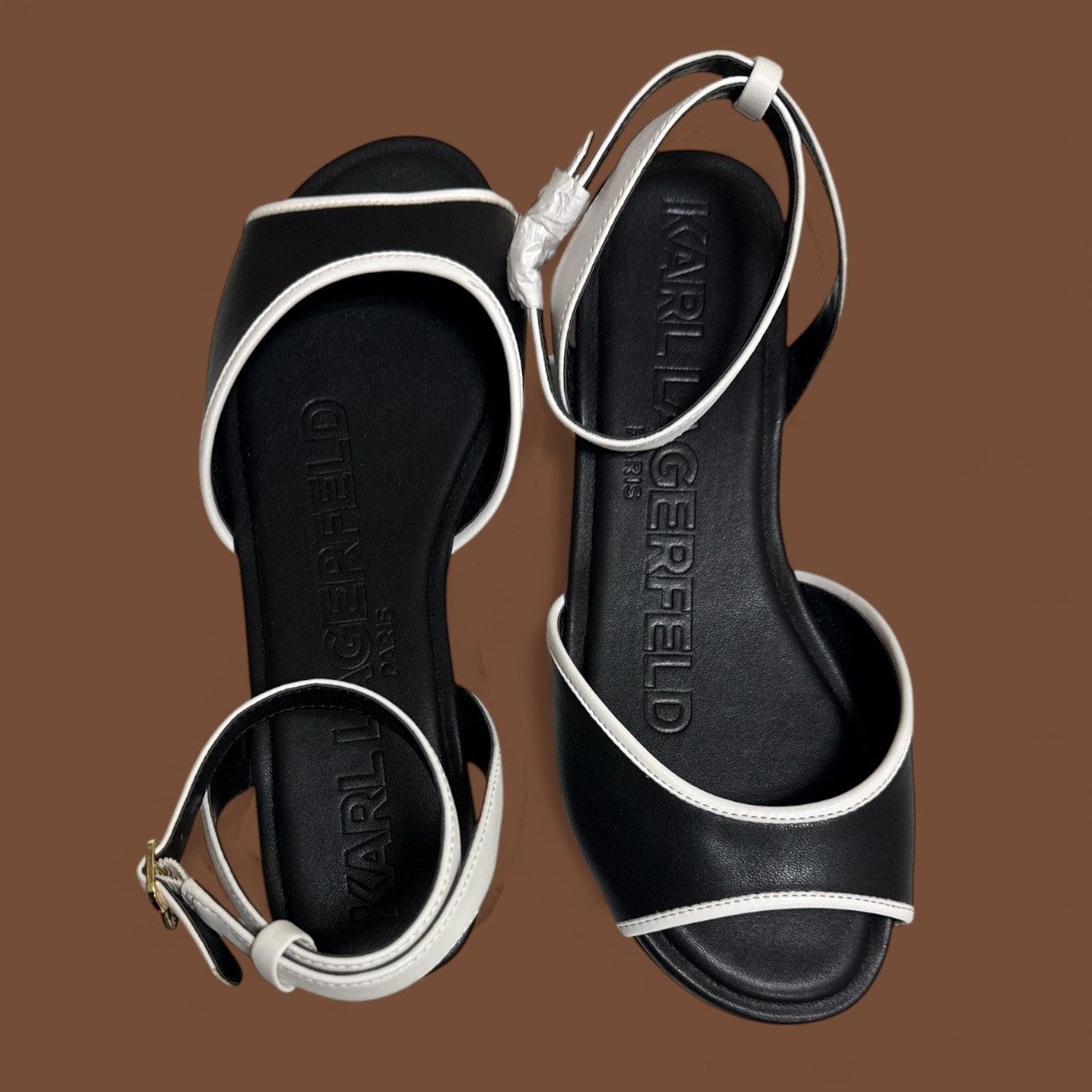 KARL LAGERFELD CABRIA ANKLE TRAP FLAT SANDAL, Colour: BLACK WHITE, Size: US 8.5