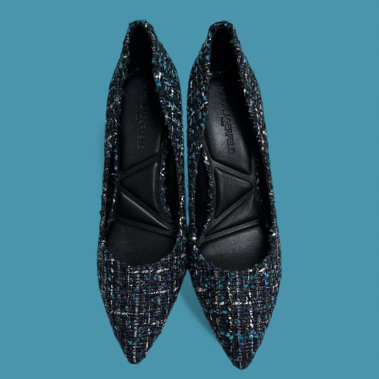 KARL LAGERFELD ROYALE POINTED TOE PUMP