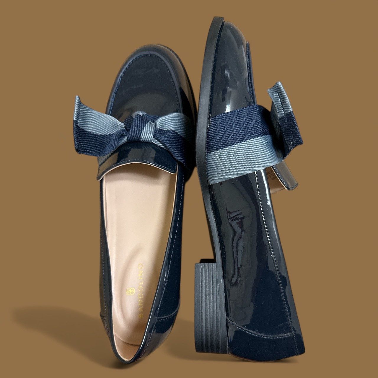 BANDOLINO LINDIO BOW SLIP ON TAILORED LOAFER