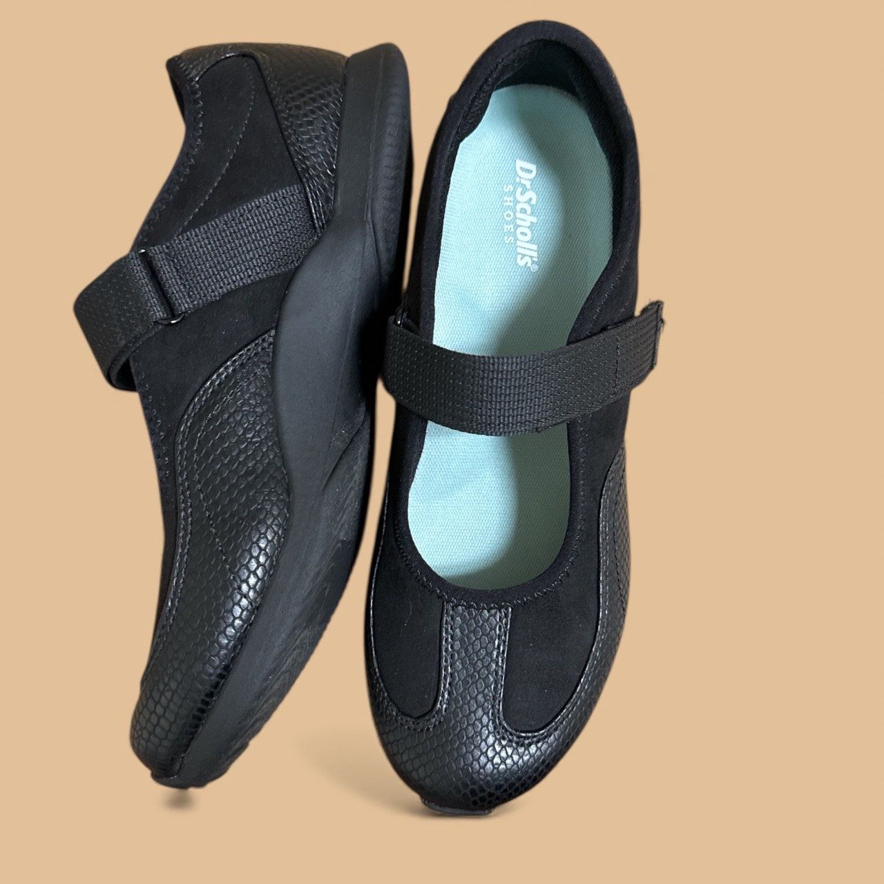 DR SCHOLL'S GOODIE MARY JANE SNEAKER