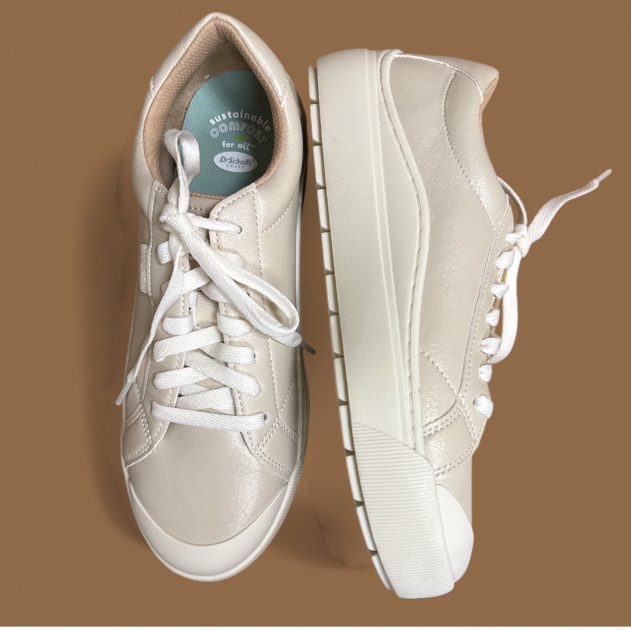 DR SCHOLL'S TIME OFF LACE UP  SNEAKER