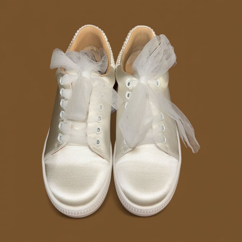 BADGLEY MISCHKA GEM ROUD TOE SNEAKER