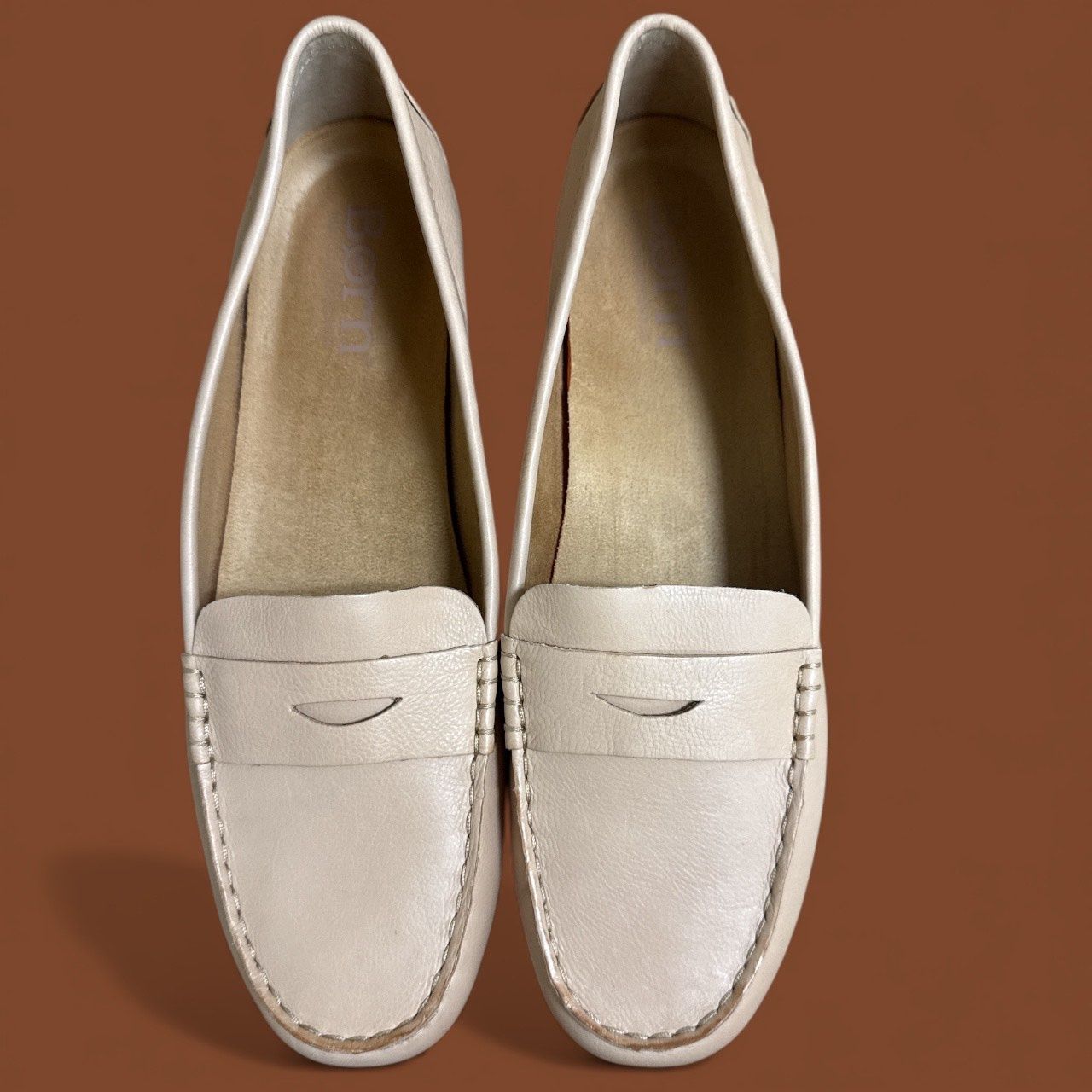 BORN FINLEY ROUND TOE LOAFER
