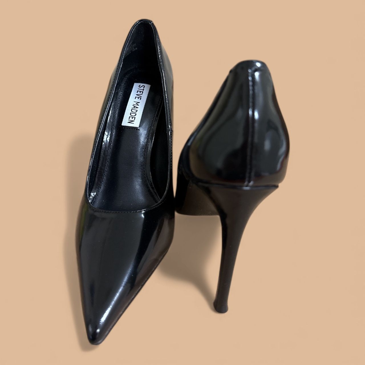 STEVE MADDEN REYA POINTED TOE PUMP