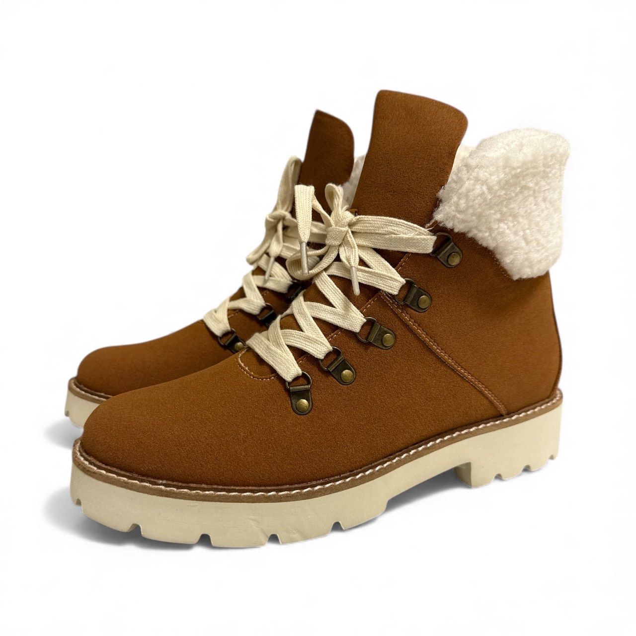 OASIS SOCIETY WOMEN'S WINTER ANLKE BOOT