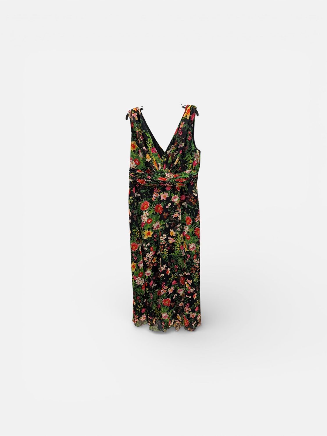 BETSY &amp; ADAM PLUS SIZE FLORAL PRINT V-NECK SLEEVELESS GOWN