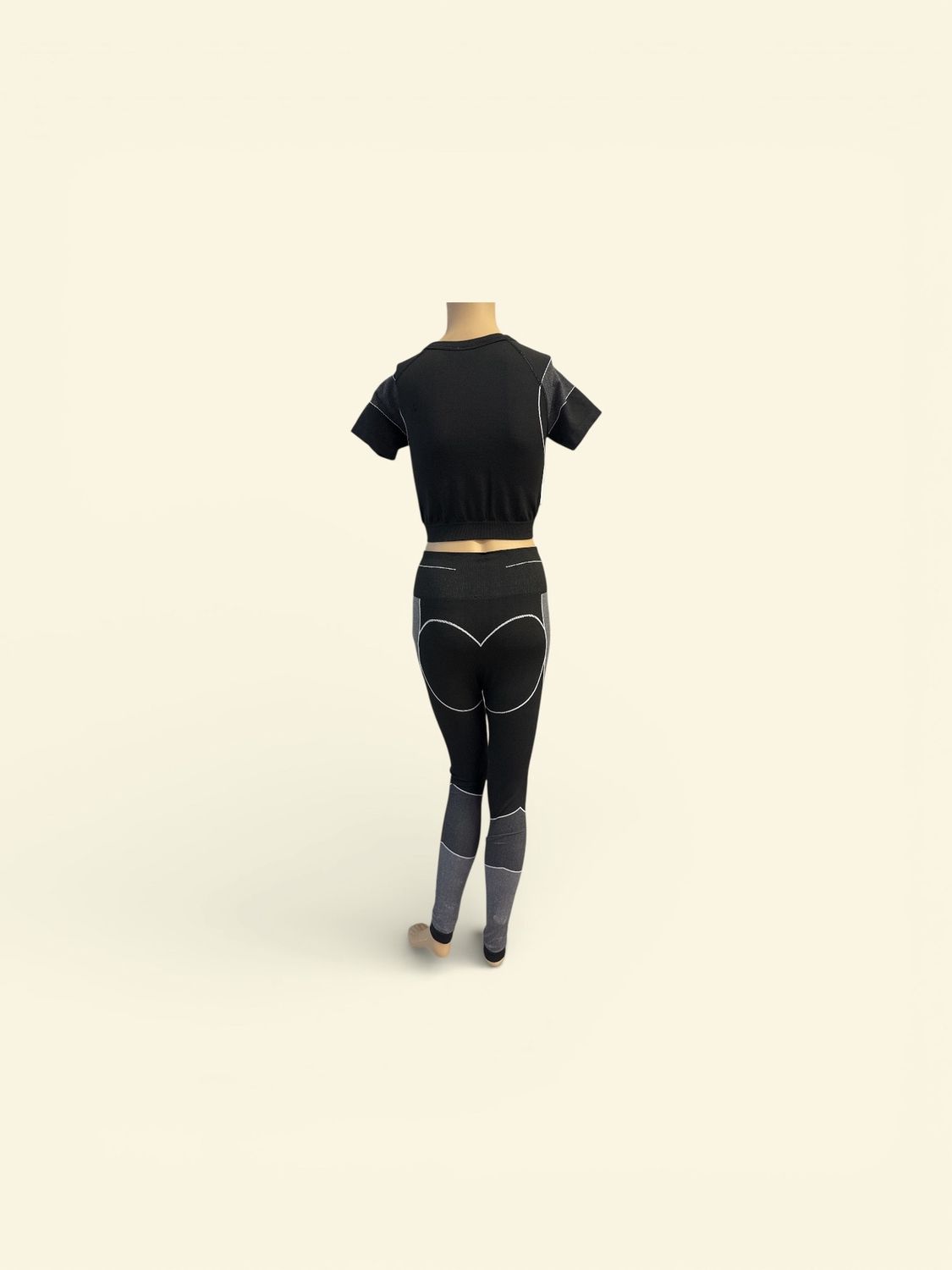 WOMEN'S ACTIVEWEAR CROPPED TOP AND LEGGING 2 PCS